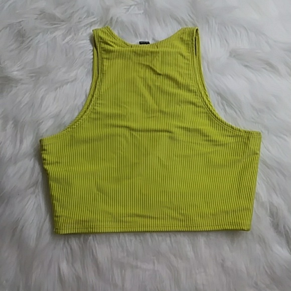 Forever 21 Paris Graphic Crop top - Picture 3 of 6